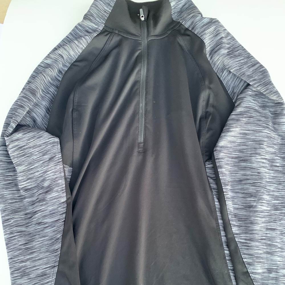 danskin workout top